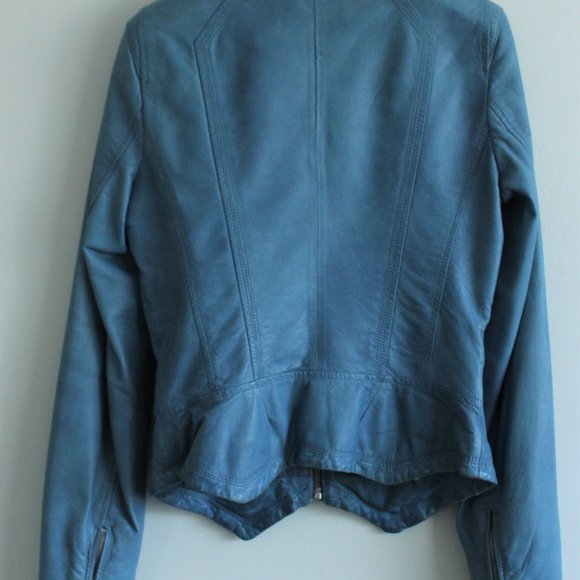 Soft Blue Leather Jacket - MUST SEE LINING! - Picture 4 of 7